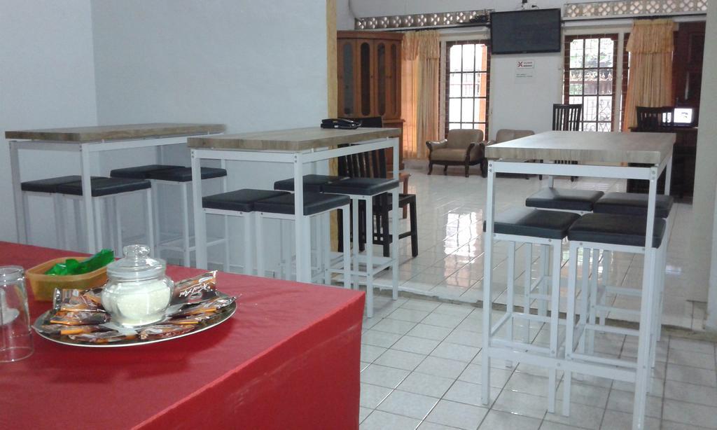 Pondok Heras Suite Dżakarta Zewnętrze zdjęcie